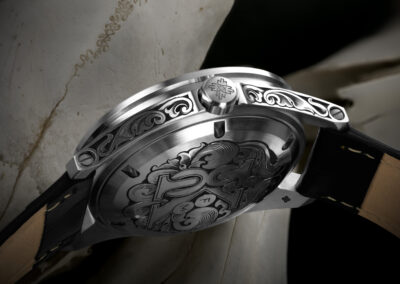 pouzdro hodinek PRIM Skulls s originální rytinou - Veronika Tesaříková | Rytec kovů